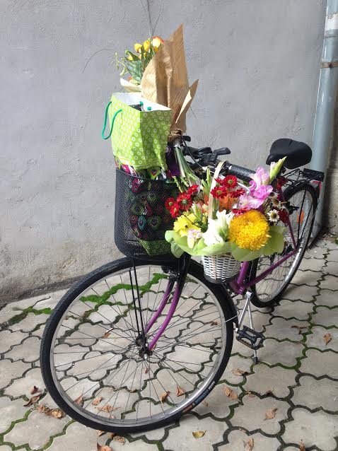 happy-bike, cycling around bucharest with birthday gifts